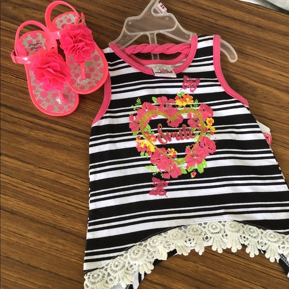 NWOT Real Love “Smile" Top - Picture 2 of 3